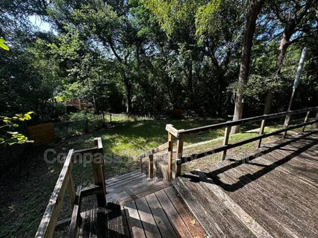 Building Photo - 8507 Bosque Blvd