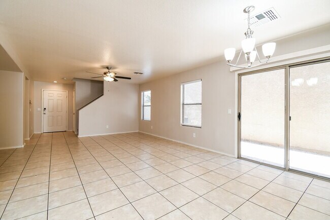 Building Photo - 5819 E Harmony Ave