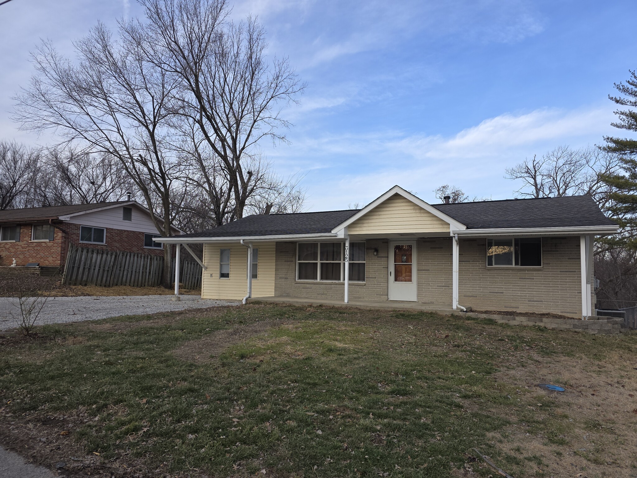 Building Photo - 3125 Phils Dr