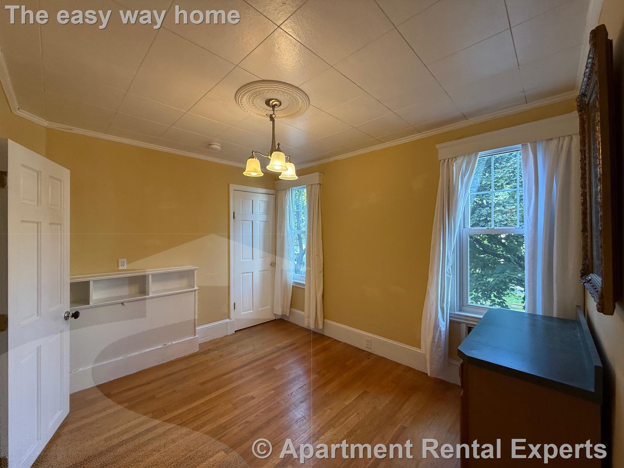 Building Photo - 11 Beech St