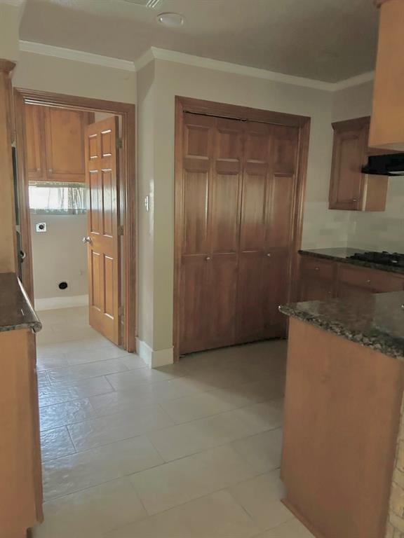 Building Photo - 22706 Garden Canyon Dr