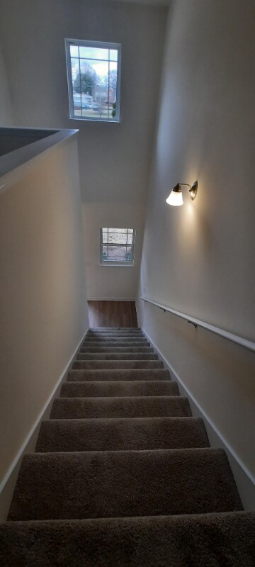 Building Photo - 221 W Murphy St