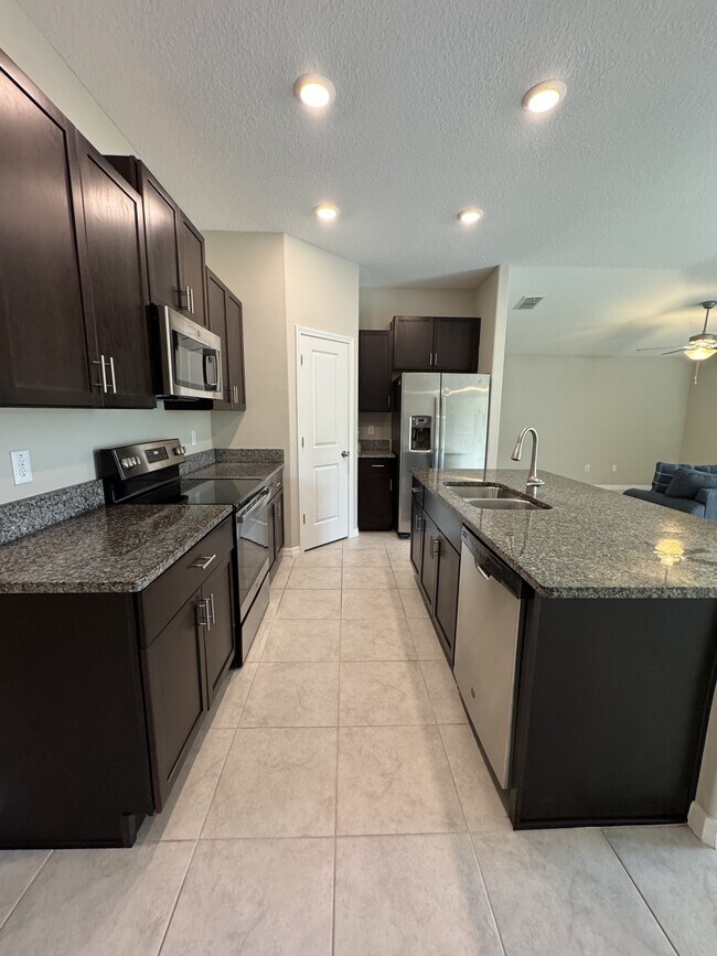 Building Photo - 13009 Majestic Garden Ln