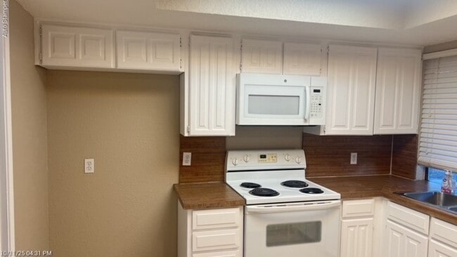 Building Photo - 2605 Willow Bend Ct