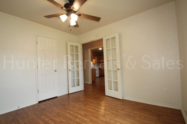 Building Photo - Bright, Open, and Ready to Welcome You Home