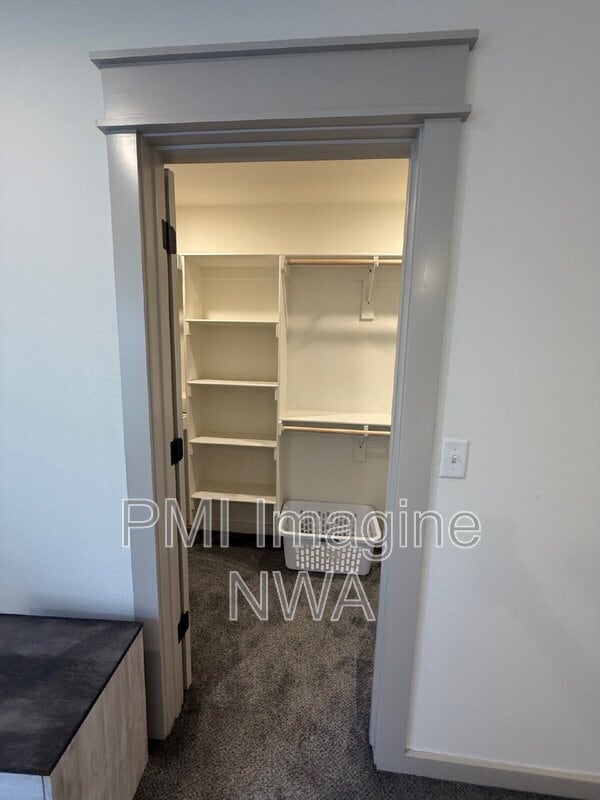 Building Photo - 54 Morvan Dr