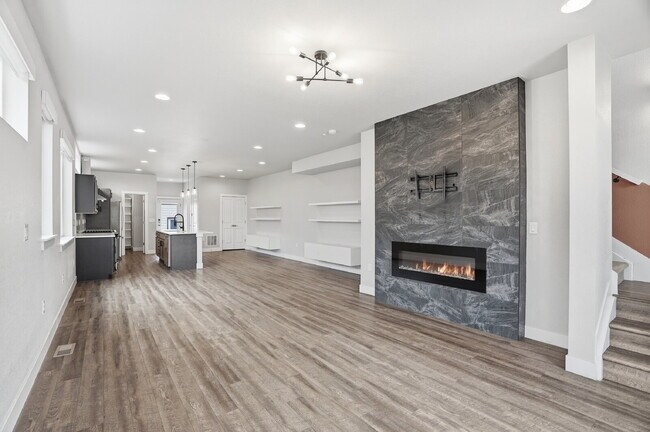 Building Photo - $3,940.95 - 3 Bed, 2.5 Bath Townhome In Denver with Central AC and Outdoor Space!