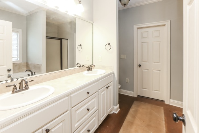 Building Photo - 717 Hartwood Cove