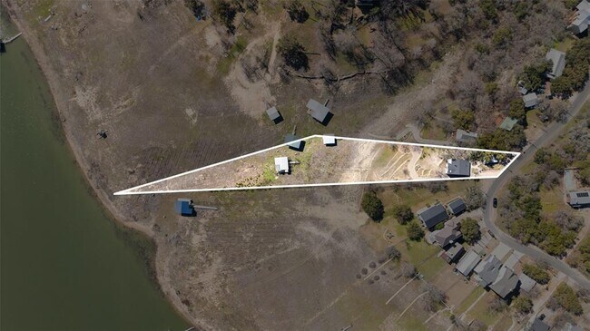 Building Photo - 1201 Lakeshore Dr