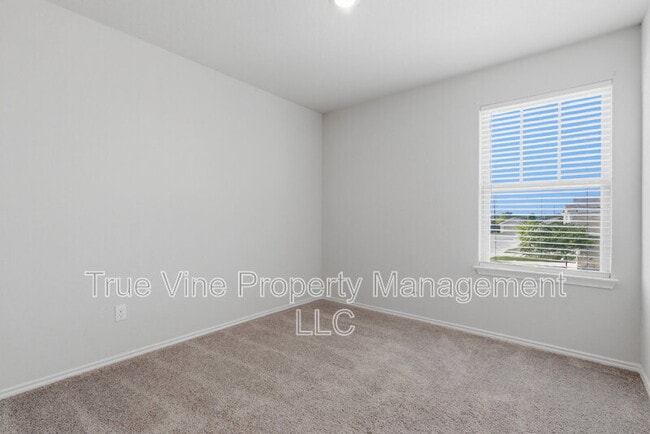Building Photo - 3434 Hacienda Wy