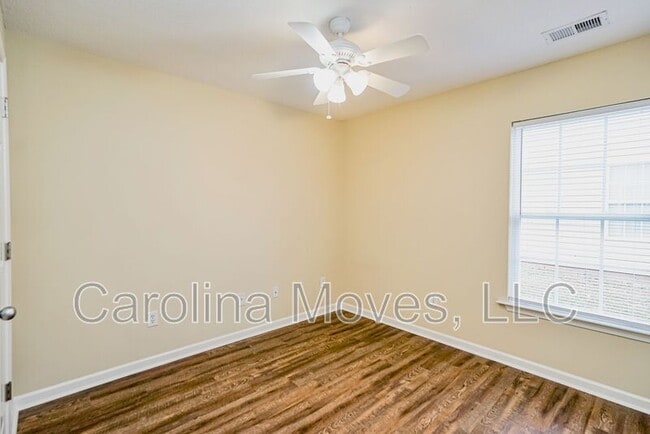 Building Photo - 526 Seays Crest Dr