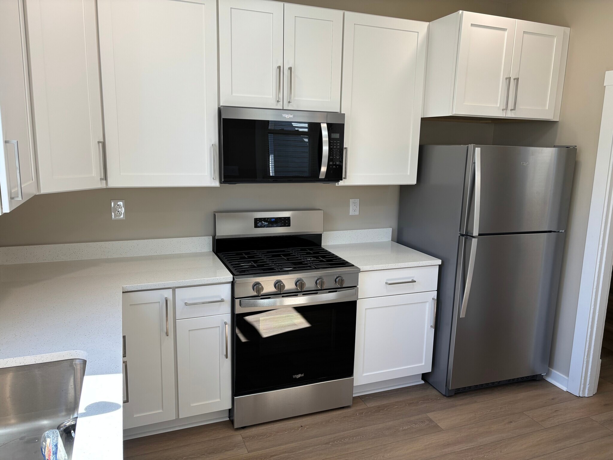 Building Photo - 432 North Ave