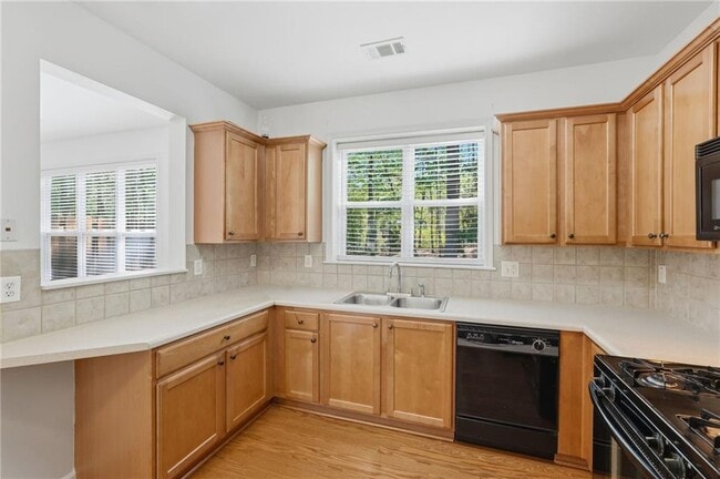 Building Photo - 368 Grayson Way