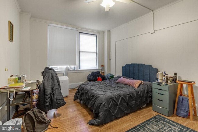 Building Photo - 1324 Locust St