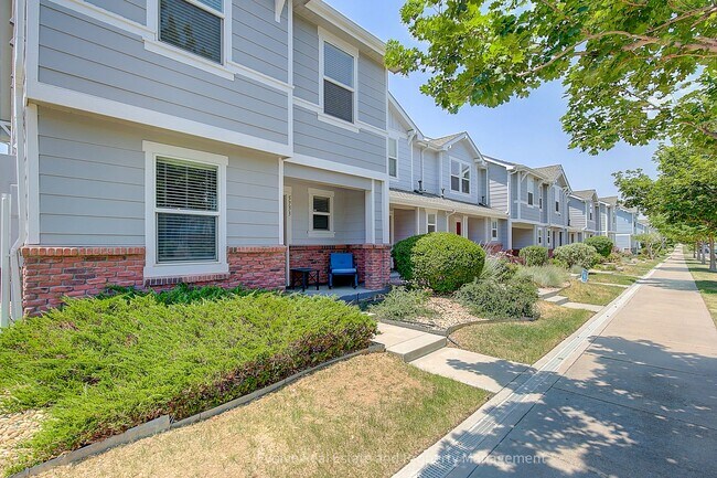 Building Photo - Evolve Real Estate: Beautiful Corner Townhome Available for Move-in on July 21st!