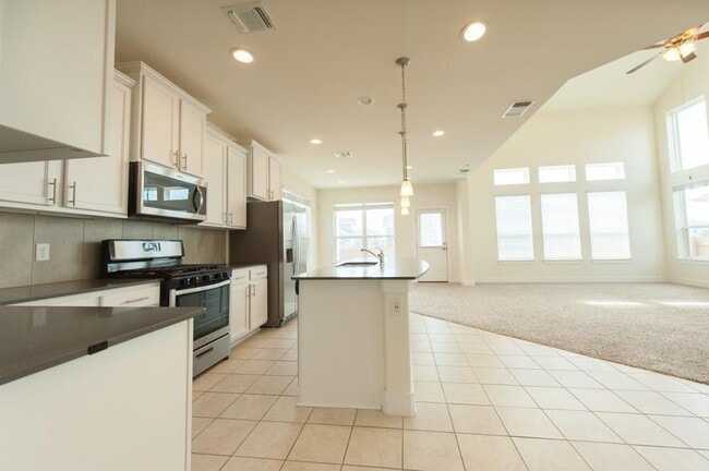 Building Photo - 7113 Sienna Rouge Path