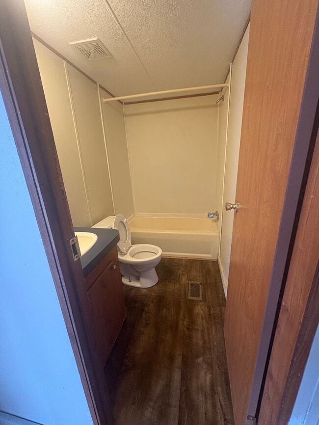 Building Photo - 17 Gilmer St