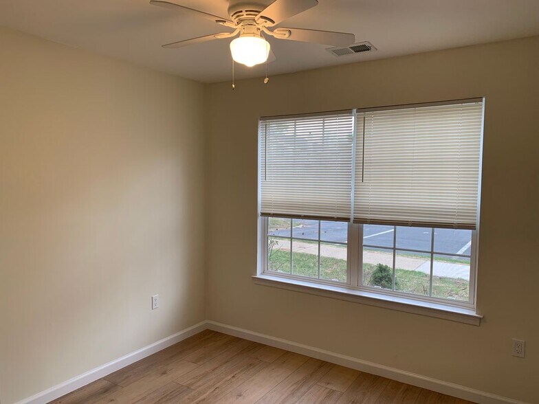 Building Photo - 44 Coral Tree Ct