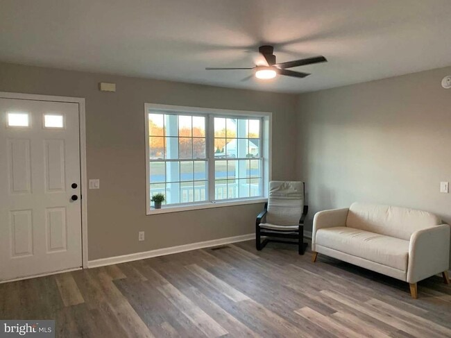 Building Photo - 25900 Country Meadows Dr