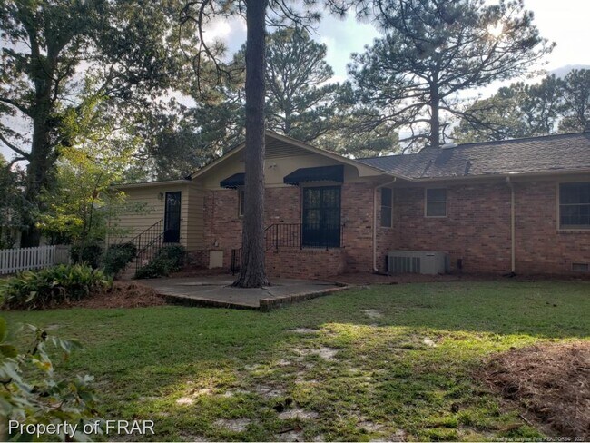 Building Photo - 311 Westview Dr