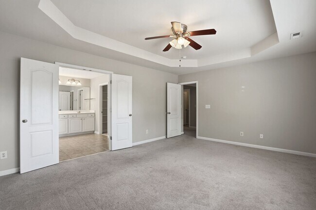 Building Photo - WAKEFIELD CORNER HOME WITH 4 BEDROOMS IS WAITING FOR YOU!