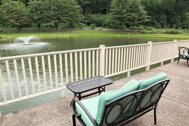 Patio - Lakeview