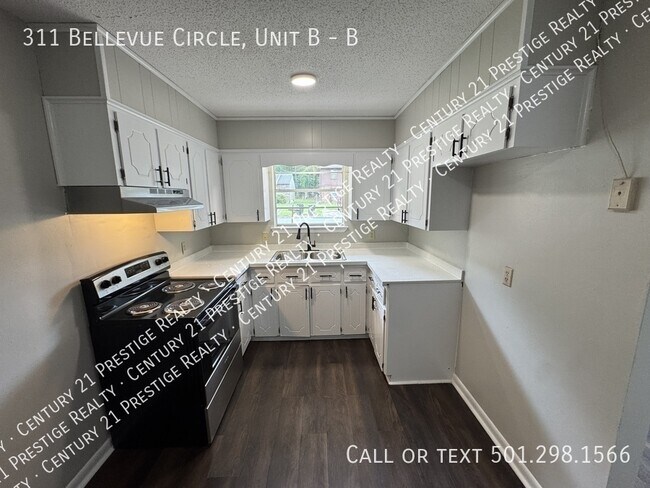 Building Photo - 311 Bellevue Cir