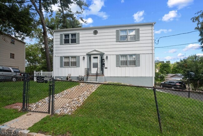 Building Photo - 58 Jardine Rd