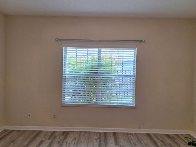 Building Photo - 4415 Greenfern Way