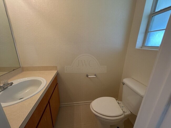 Building Photo - 4507 Jeff Scott Dr