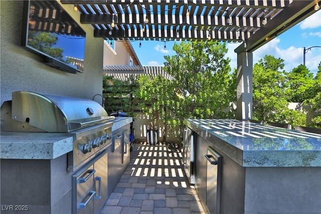 Building Photo - 2586 Hazelburn Dr