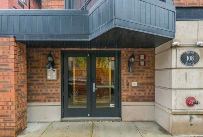 Primary Photo - 108 Jackson St