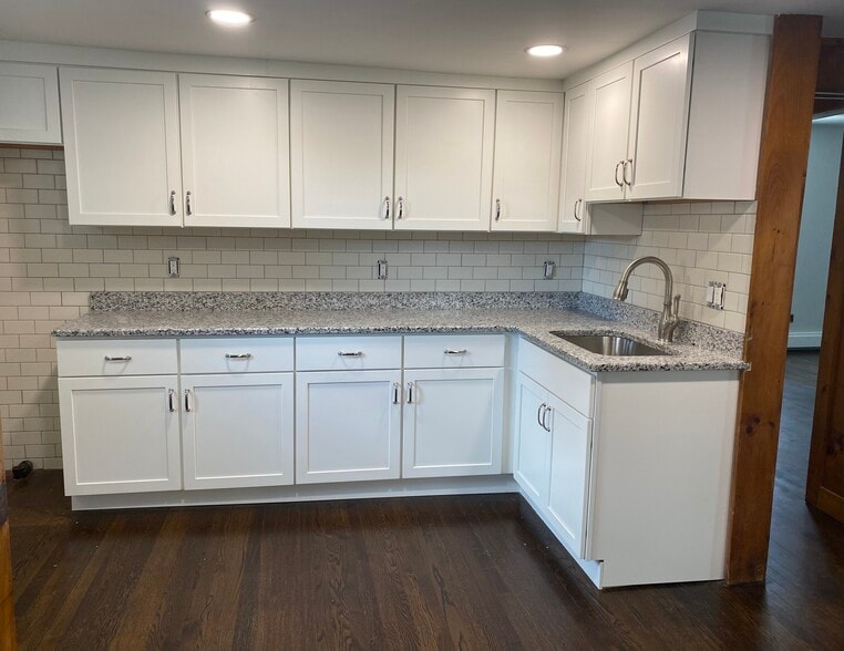 Kitchen - 98 Broadway