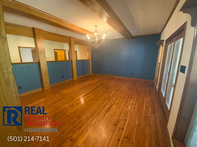 Building Photo - 3505 Cougar Lk Rd