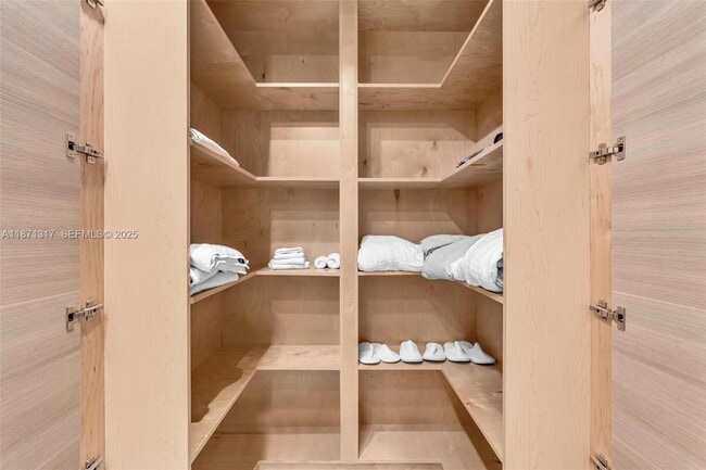 Building Photo - 1350 98th St