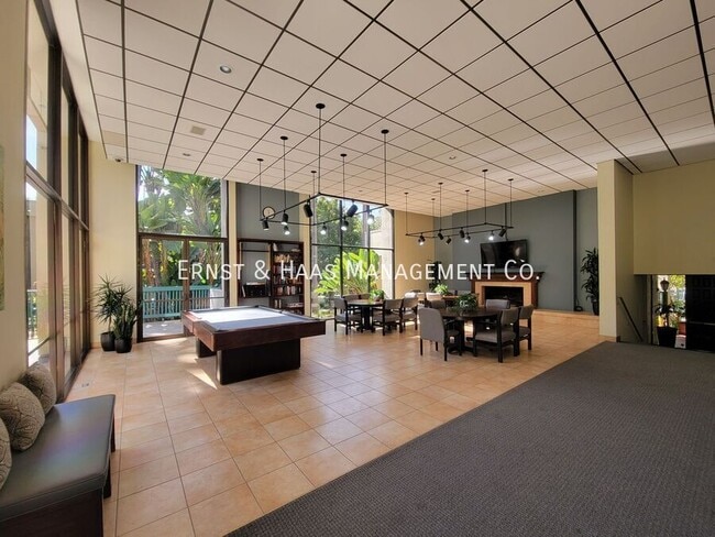 Building Photo - 576 N Bellflower Blvd