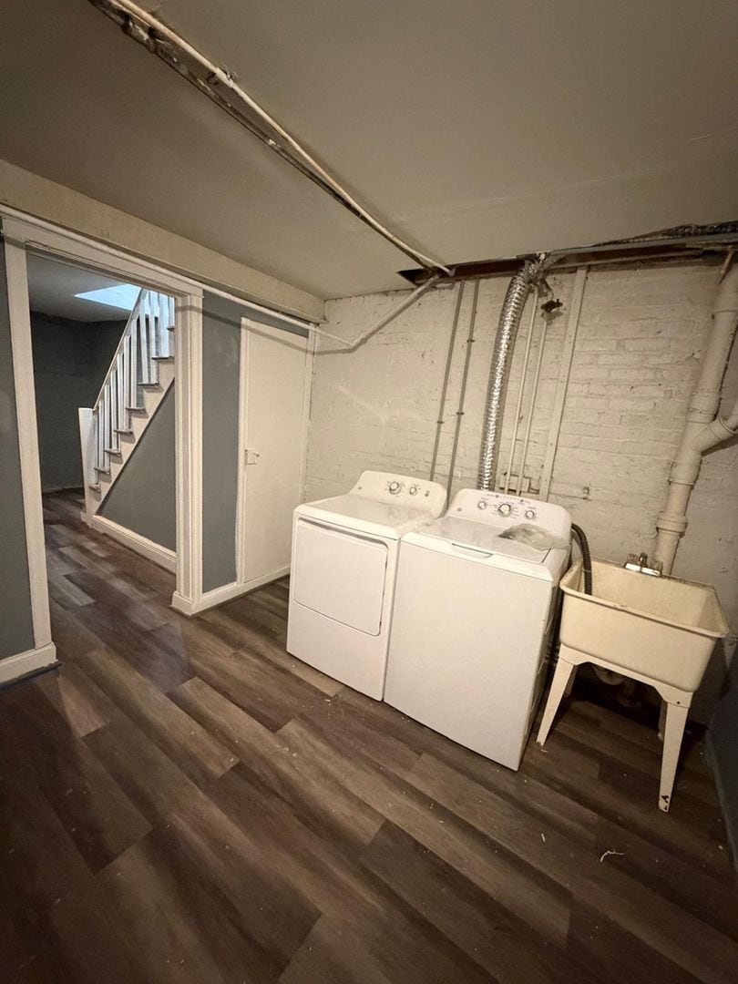 Building Photo - 3615 Erdman Ave