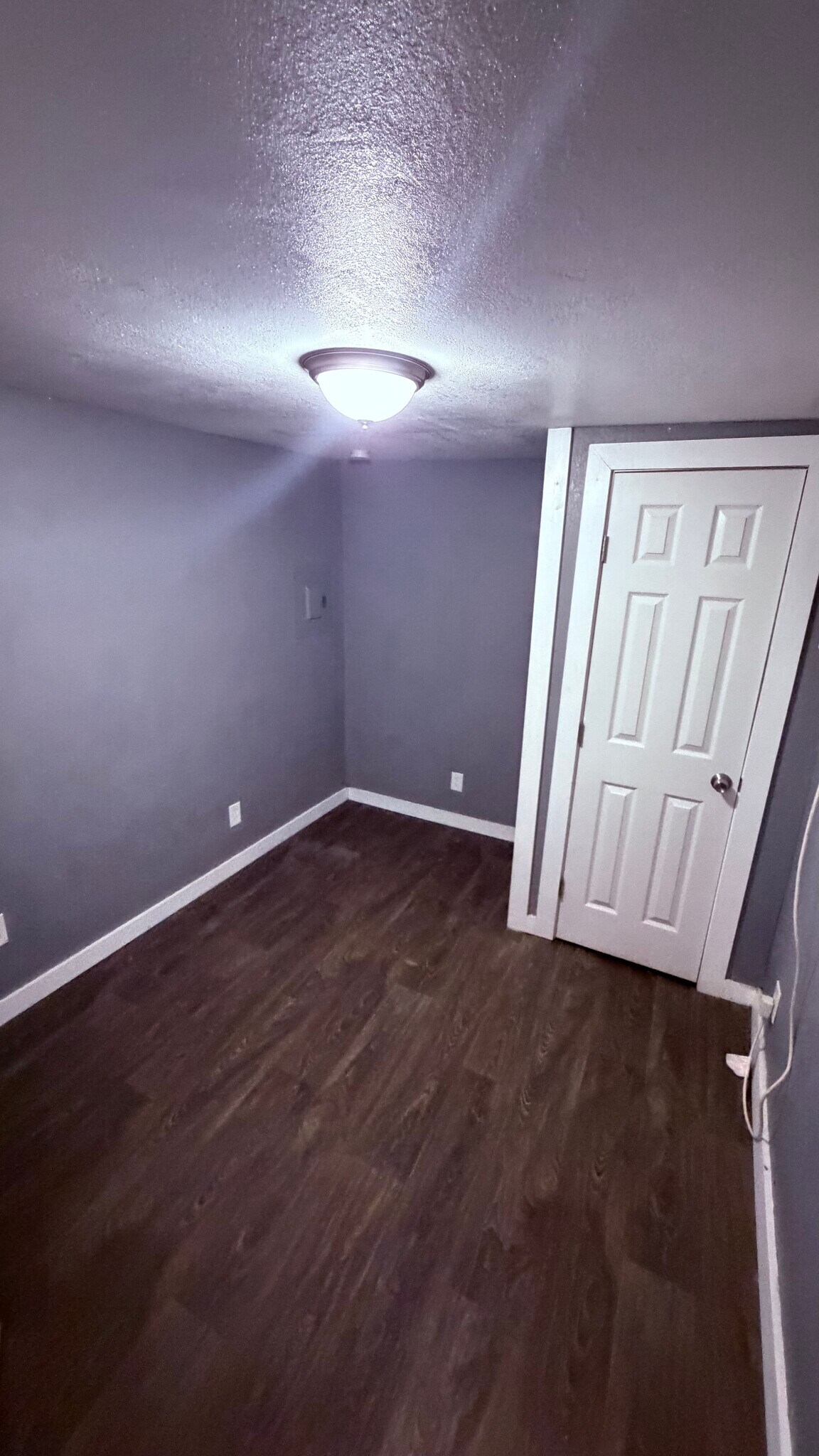 Building Photo - 311 Glamis Ave