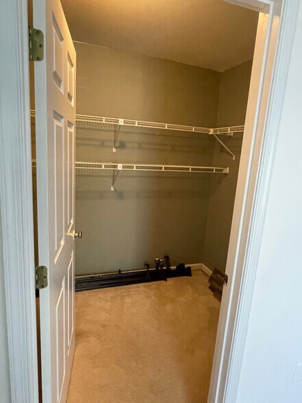 Building Photo - 9336 Fringe Tree Ln