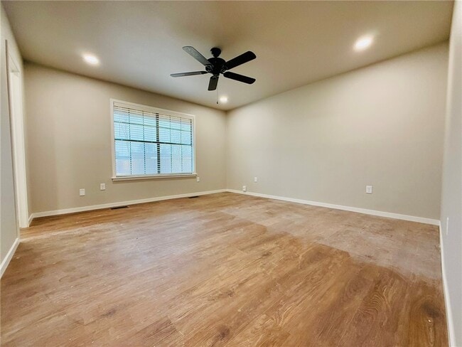 Building Photo - 1304 NW 10th St