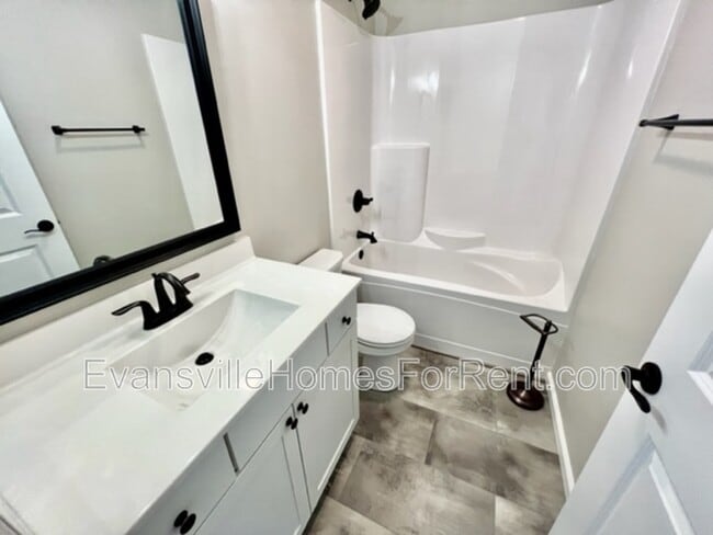 Building Photo - 7420 Lyman Ct