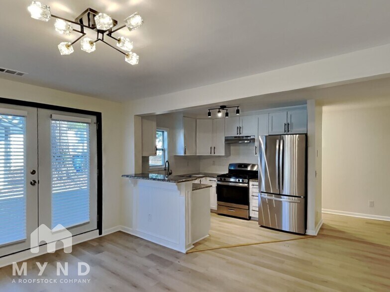 Building Photo - 2502 Barge Rd SW