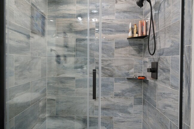 Building Photo - 10358 W Hein Trl