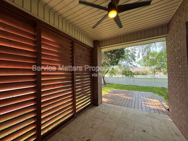 Building Photo - 5402 New Abbey Ln