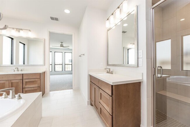 Building Photo - 10902 Overlook Pt Dr