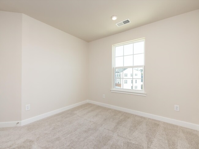 Building Photo - 431 Moondance Dr