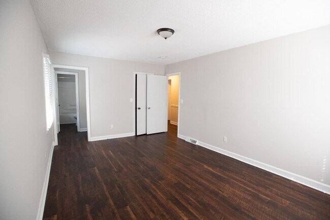 Building Photo - 9100 Nash Ave