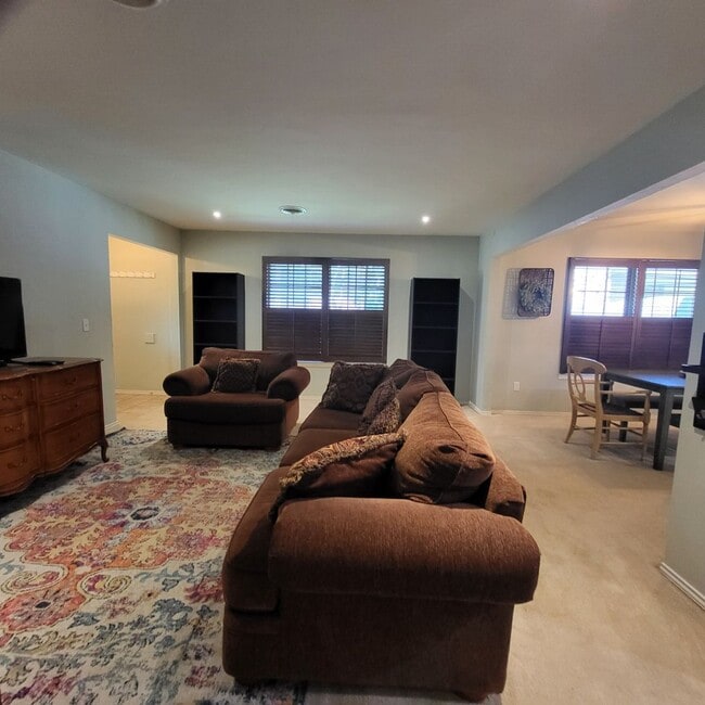 Building Photo - Furnished Rental for Lease