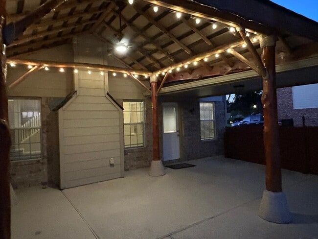 Building Photo - 3411 Bay Breeze Dr