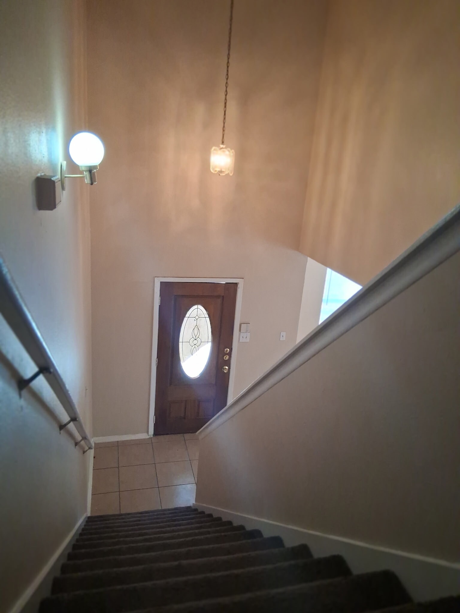 Building Photo - 874 Fillmore Dr